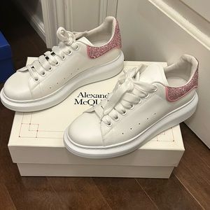 Brand new Alexander McQueen sneaker